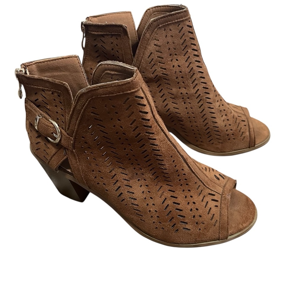 Forever size 10 women’s brown faux suede faux leather open toe booties